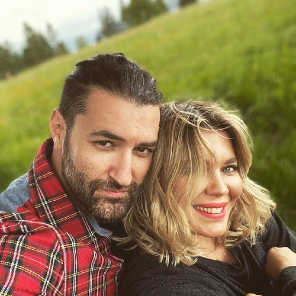 Gina Pistol, dezamăgită de oamenii din autobuz. Situația neplăcută de care a avut parte în timp ce era cu micuța Josephine