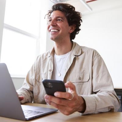 Schimbarea furnizorului în energie vs. telefonie mobilă - asemănări și deosebiri