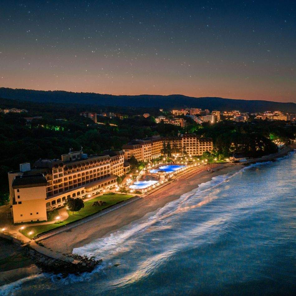 Cea mai bună idee pentru vacanța de vară pe malul Mării Negre. De la experiențe ultra-luxury la concedii accesibile în familie