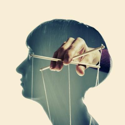 Top 5 zodii care adora sa detina controlul