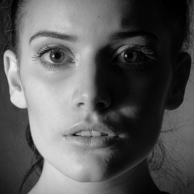 Tehnicile de eliberare Emotionala si Reprogramarea Matricei Mentale 