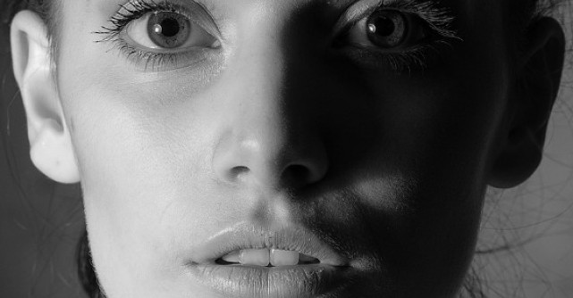 Tehnicile de eliberare Emotionala si Reprogramarea Matricei Mentale 