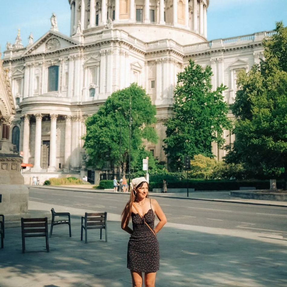 După Anca Serea, și Dana Rogoz a ales să călătorească zeci de ore cu trenul în vacanță. Care este motivul 
