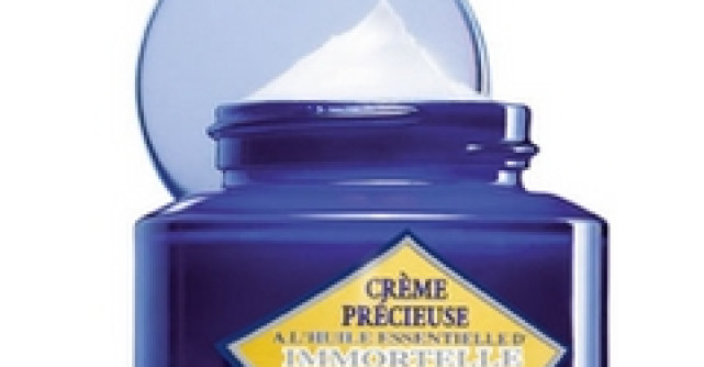 Gama de produse antiimbatranire, cu extract de ulei esential organic de Imortele din Corsica