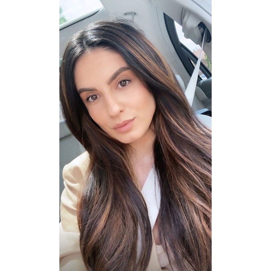 Drama neștiută a vloggeriței Ioana Grama. Una dintre surori a murit într-un accident și toată copilăria a simțit dorul mamei