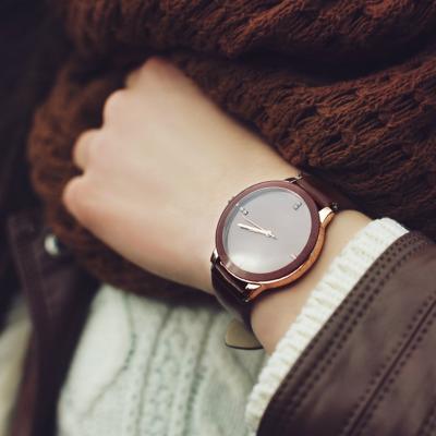 Timpul măsurat în zâmbete: 5 ceasuri elegante de damă