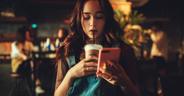 TikTok anunta un nou instrument care explica de ce un video este recomandat in feed-ul For You