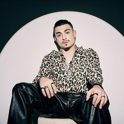 Vlad Musta lansează Cum să fiu – o confesiune muzicală despre o iubire de neuitat