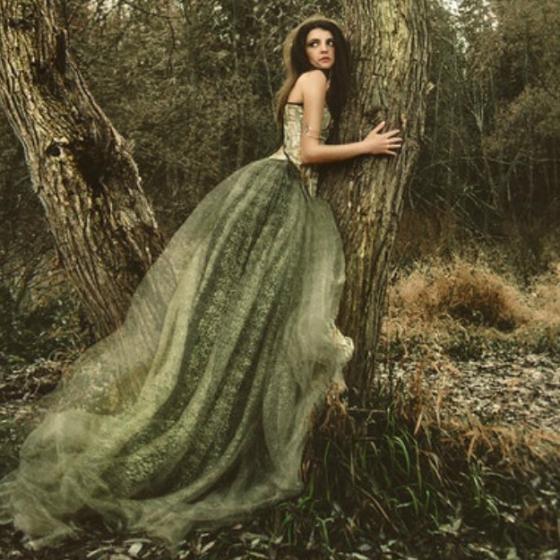 Se apropie Black Friday! 5 modele de rochii pe care sigur le vei găsi la reducere!