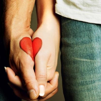 Pare simplu, dar poate fi chiar complicat: Cum poți aprofunda legătura emoțională în relația de cuplu