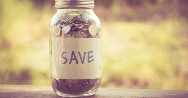 Cum poți economisi bani fără efort