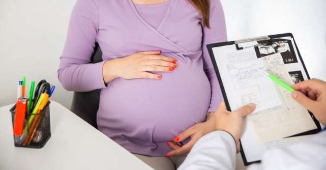 Strălucind în maternitate - ghid pentru viitoarele mămici: cum își pot prioritiza sănătatea