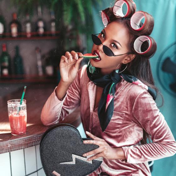 De ce să îți ondulezi părul cu bigudiuri și nu cu ondulatorul de păr