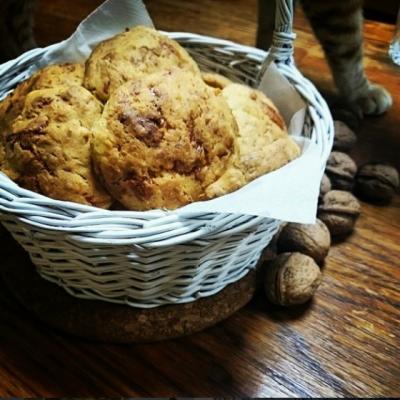 Biscuiti de casa cu cascaval si ceapa calita. Creeaza dependenta