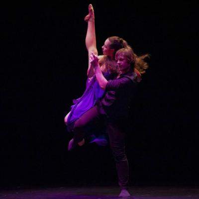 Repetitii intense si surprize pregatite pentru stagiunea de toamna, la Teatrul Stela Popescu