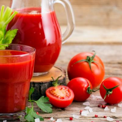 Beneficiile sucului de roşii