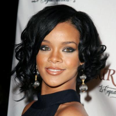  Video: Rihanna a facut poc