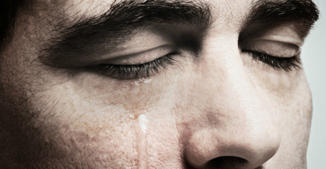 Studiile arata ca oamenii care plang la filme sunt cei mai puternici emotional