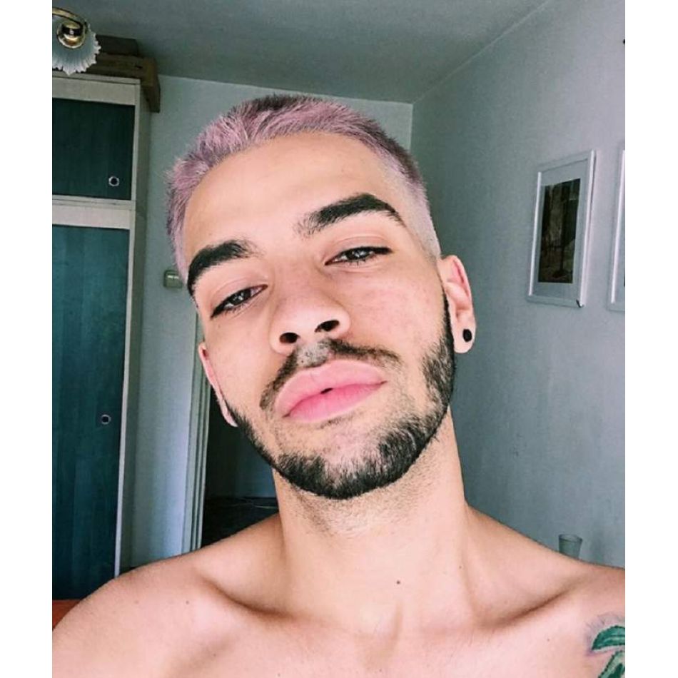 David Pușcaș are o nouă mamă adoptivă. Luminița Anghel nu mai vrea să audă de el, iar o altă vedetă i-a luat locul!