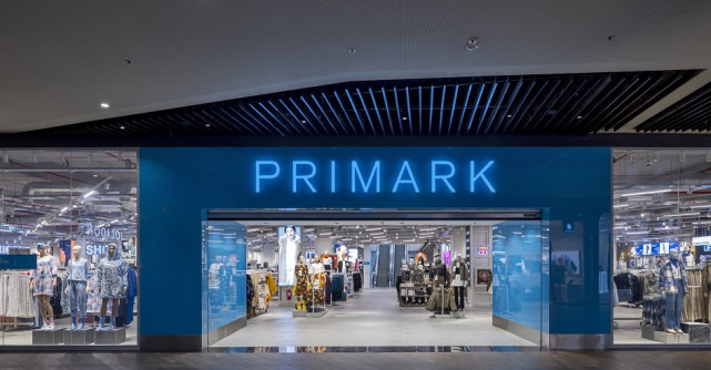 PRIMARK A DESCHIS PRIMUL MAGAZIN ÎN ROMÂNIA