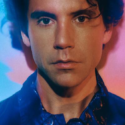 MIKA lansează noul single Modern Times