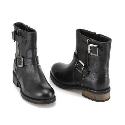 Ce gasim online in materie de ghete, botine si cizme scurte