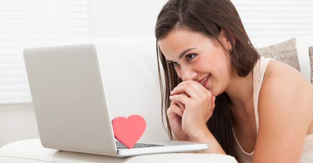 Cum faci să mergă o relație la distanță? Sfaturi care s-ar putea să te ajute