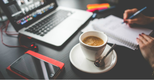 7 idei pentru personalizarea biroului tău