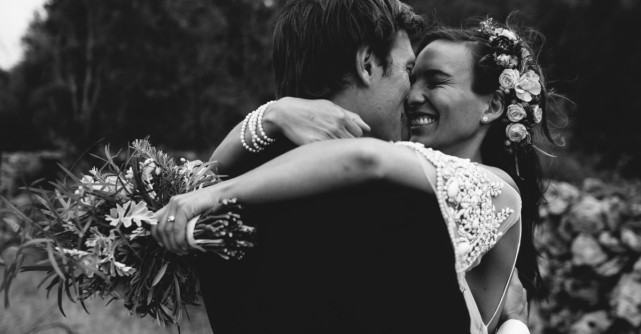 Alege un barbat care te face mereu sa zambesti