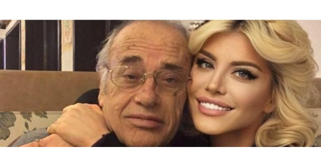 Loredana Groza, concert spectaculos la Sala Palatului. Artista a vorbit cu lacrimi în ochi despre tatăl ei: E prima dată când...