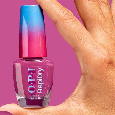OPI lansează NOUA ojă cu uscare rapidă RapiDryTM pentru o manichiură rezistentă la pete în 60 de secunde