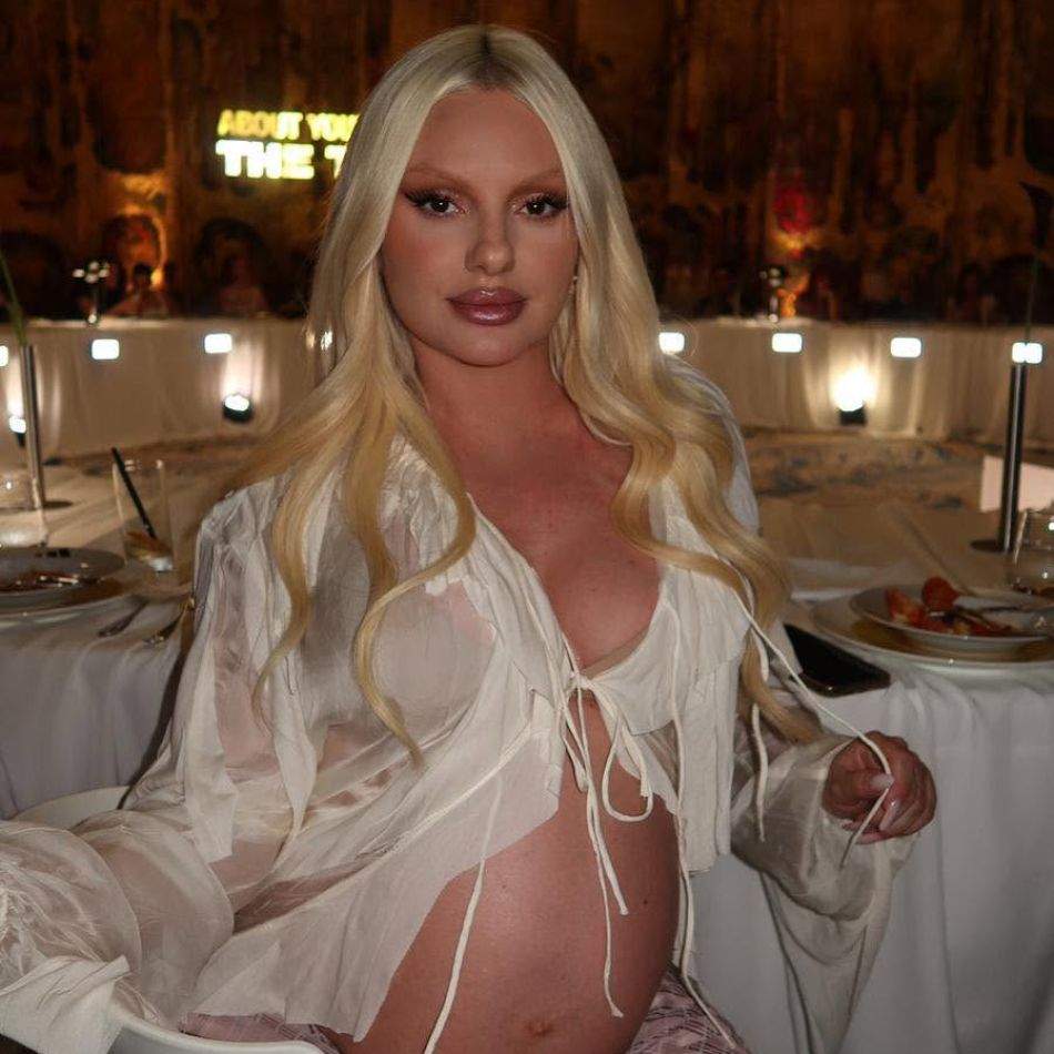 Alexandra Stan, primele imagini cu fiica ei. Artista dezvăluie că medicii i-au salvat viața după naștere: A fost cea mai grea zi