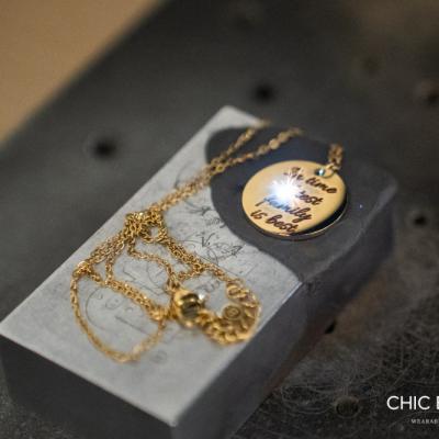 Ce caută clienții atunci când aleg o bijuterie personalizată?