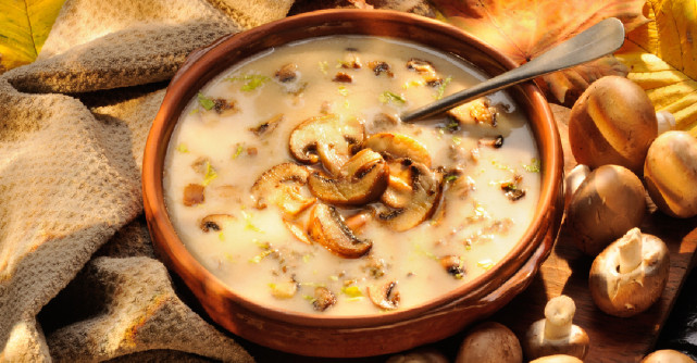 Supa crema de ciuperci cremoasa si plina de savoare