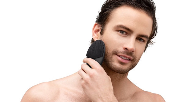 Ingrijire specific masculină de la FOREO cu noul LUNA 3 MEN