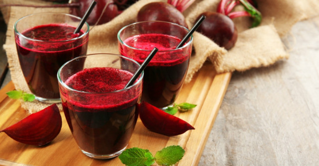 Beneficiile sucului de sfecla rosie. Cum trebuie consumat