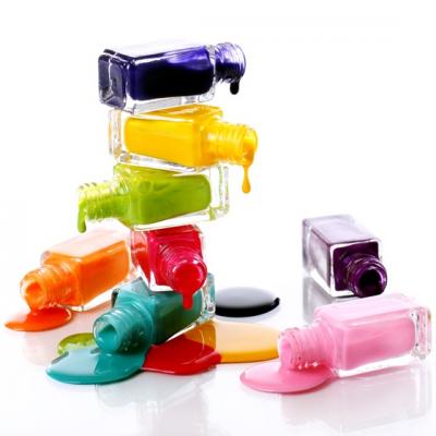 Lacul de unghii: 15 utilizari neasteptate