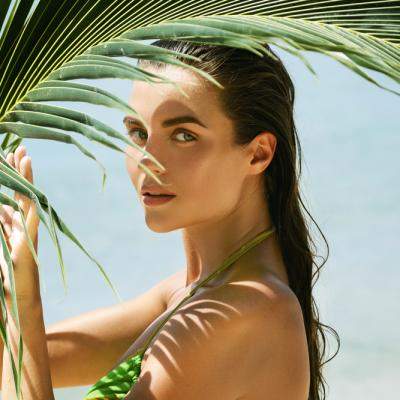 Crema cu protecție solară îți încarcă tenul sau îți provoacă coșuri? Ce tip de SPF ți se potrivește, de fapt