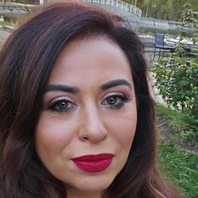 Oana Roman, lacrimi și împliniri la 49 de ani: Petre Roman, invitatul-surpriză de la ziua vedetei 