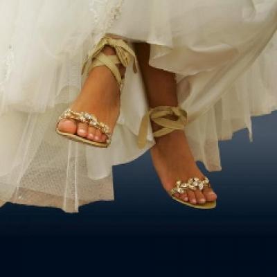 Pantofii de mireasa: Tendintele anului 2012