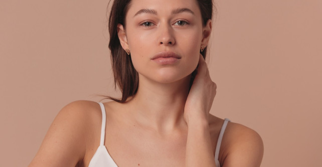 De ce ar trebui să folosești produse cu retinol pentru corp