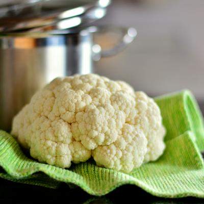 Friptura din conopida, trendul delicios pentru un pranz vegan pe cinste