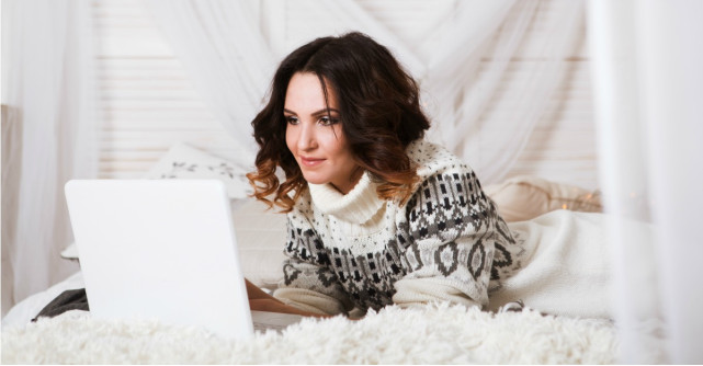 Este sezonul puloverelor pe gat