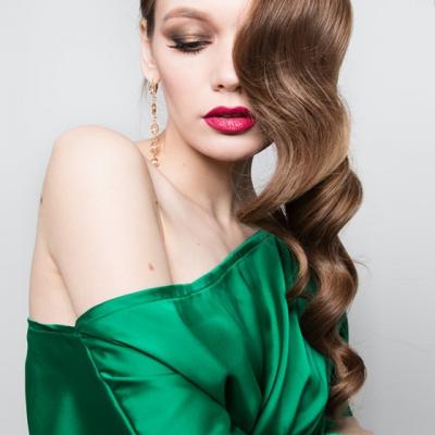 5 rochii midi feminine de purtat in iarna aceasta