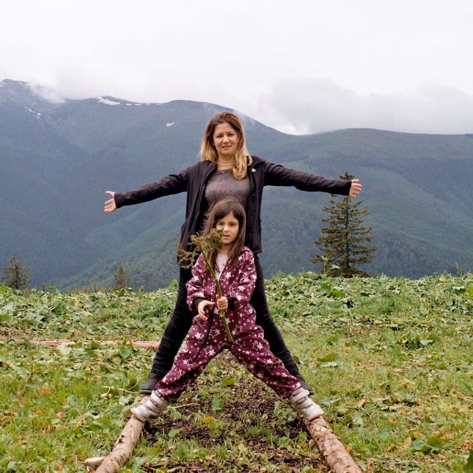 Drama prin care a trecut Amalia Enache. Vedeta și-a pierdut ambii părinți: Am fost foarte bulversată, mai mult decât tulburată..