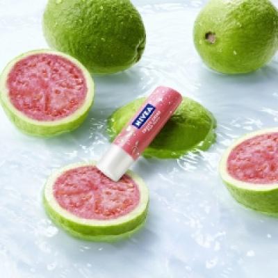 Noul NIVEA Lip Care Fruity Shine Pink Guava!