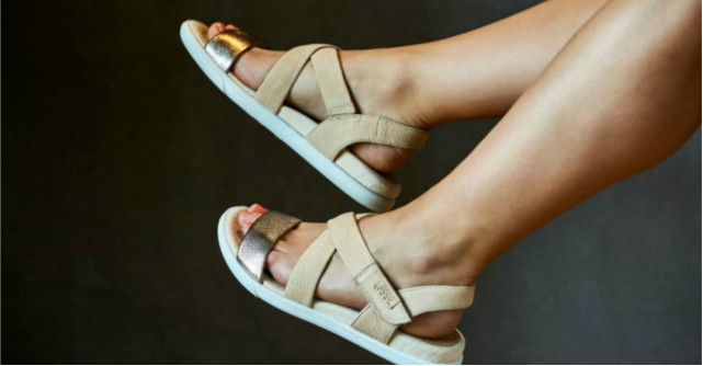 O estetică relaxată şi rafinată de vară: colecția de vară ECCO DAMARA