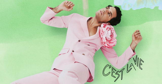 Mika a lansat single-ul 'C'est La Vie'