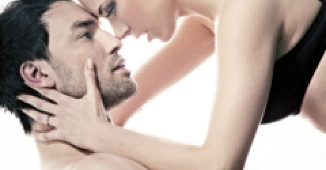5 tehnici pentru a iti surprinde partenerul in pat