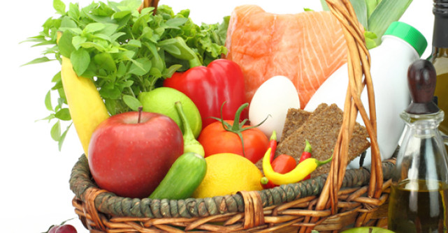 4 din 5 romani ar trebui sa manance ALTFEL pentru sanatatea lor